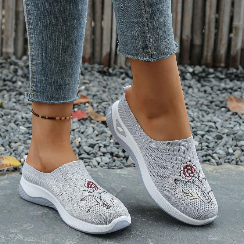 Ademende Slip-On Platte Schoenen voor Dames met Zachte Zool - Lichtgewicht Sneakers voor Elk Seizoen, Geschikt voor Wandelen, Dagelijkse Woon-werkverkeer, Comfortabele Casual Schoenen