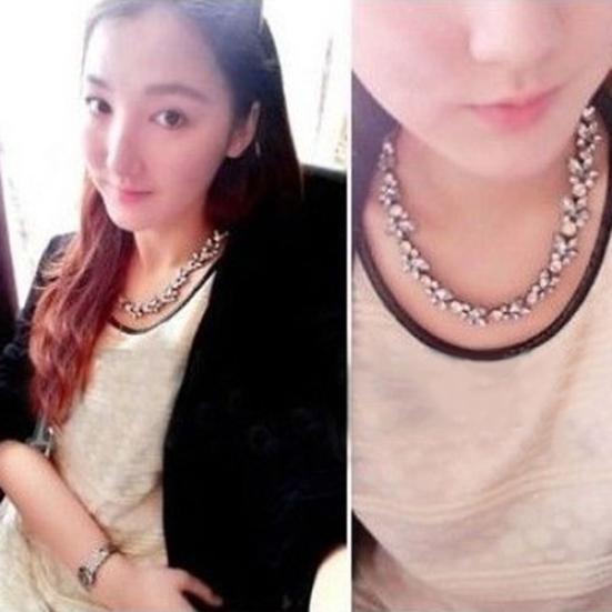 Kvinner Party Luxury Crowd Clear Rhinestone Flower Bronse Choker Bib Halskjede