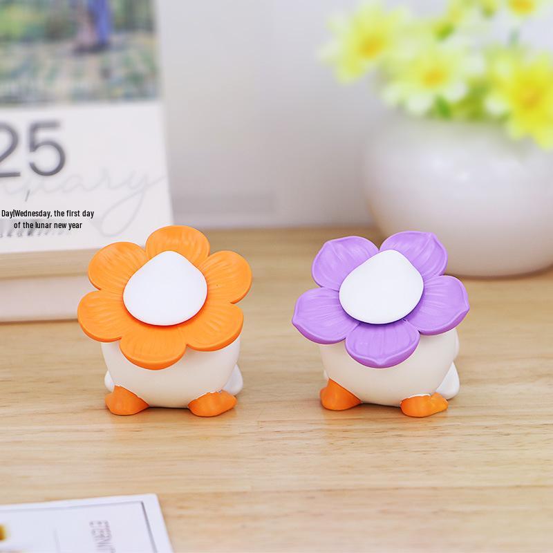 Hello Duck Healing Ornament: Cute Duck Desk & Car Decoration
