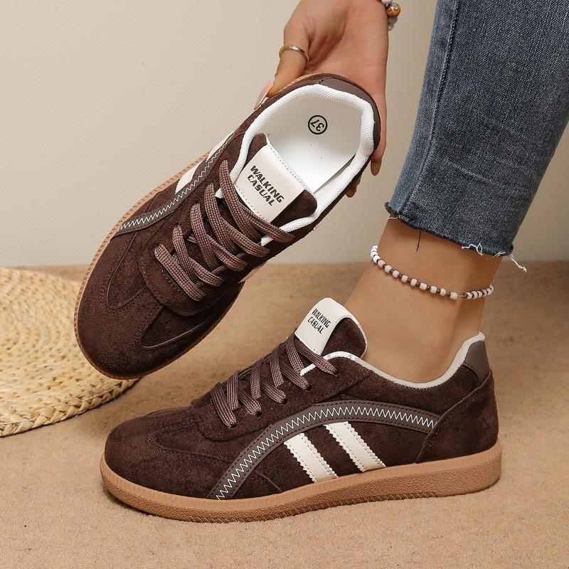 New Retro and Versatile Casual Flat Shoes for Women