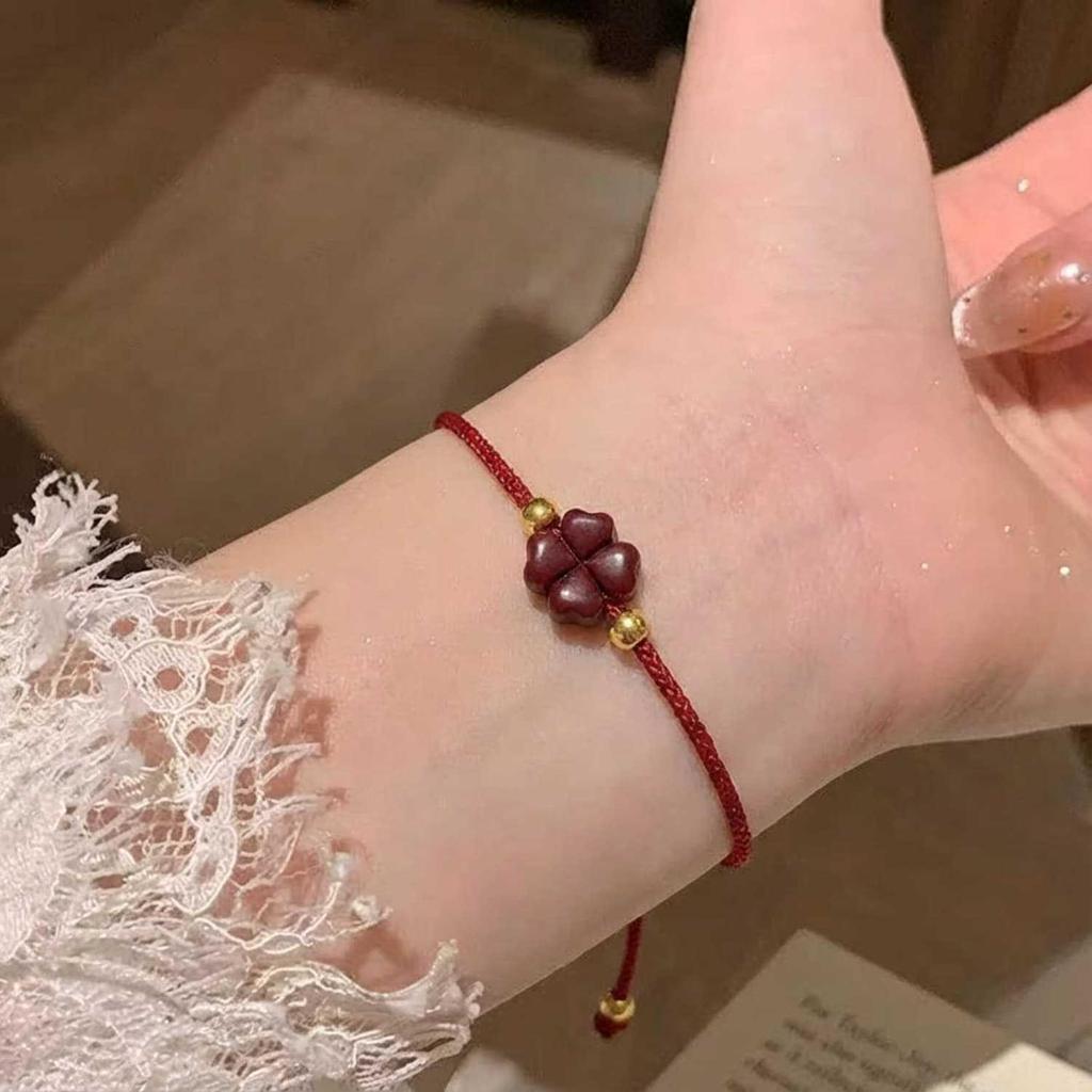 Hot Selling Cinnabar Four-Leaf Clover Bracelet: Fashionable, Versatile, Simple Red Rope Zodiac Year Hand Accessory
