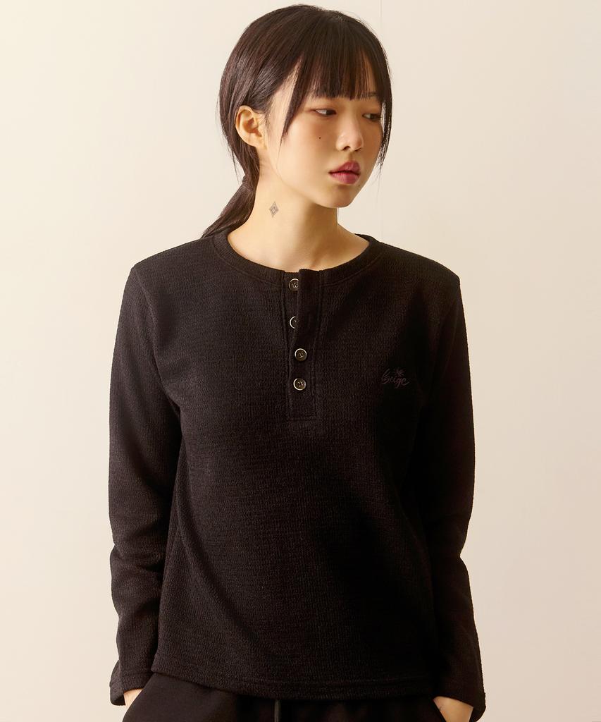 Ebeulisi Beige Henley Neck Knit Long Sleeve (Black)