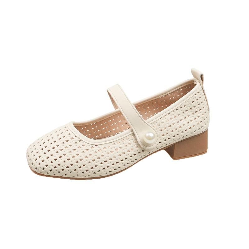 French Mary Jane single shoes women's hollow mesh woven flat bottom summer 2025 new with skirt Doudou grandma shoes