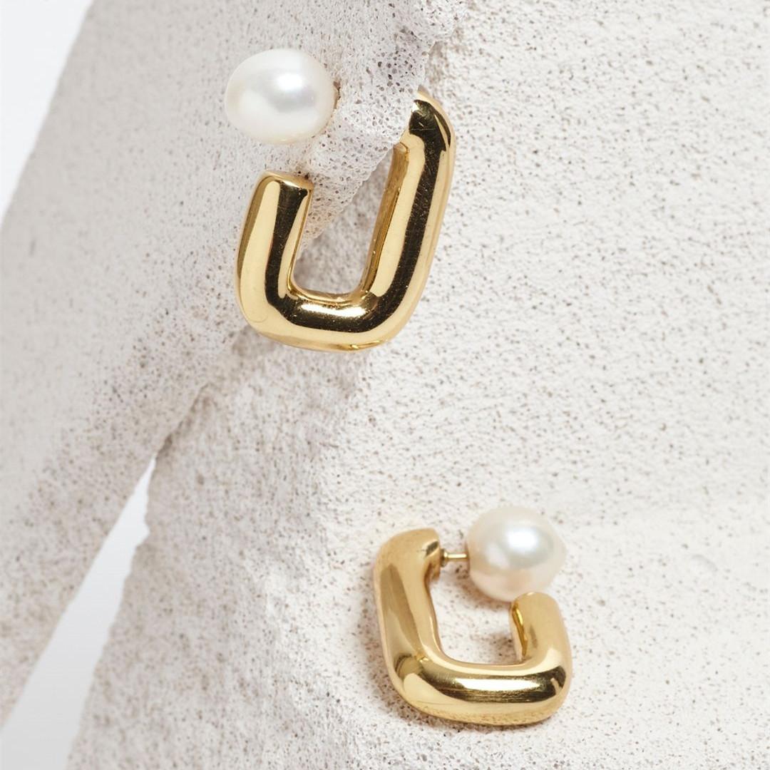 

Brass Plated 18K Real Gold Geometric Inlaid Pearl Stud Earrings, Unique Personality, Simple Temperament Earrings Women