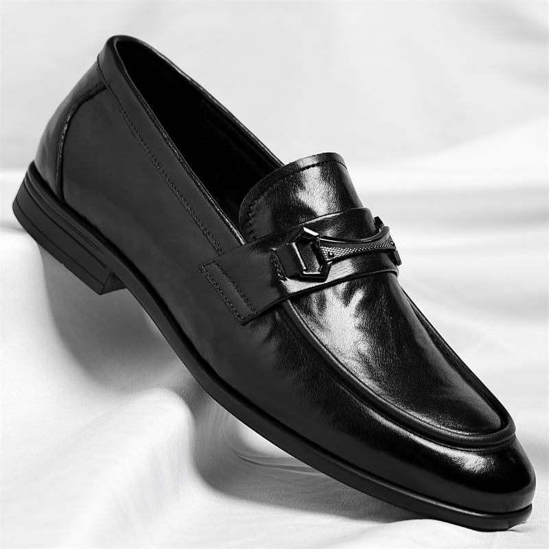 Fashion New Men's Solid -Color Casual Leather Loafers Comfortable Metal - Decorated Business Office Shoe Fashionable Wedding Party Shoes