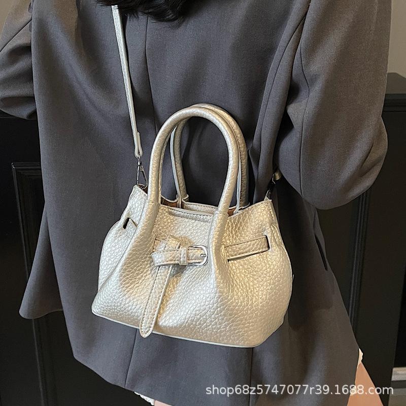 New Niche Design Large-capacity Handbag Women's 2025 New Fashion Temperament High-end Shoulder Messenger Bag