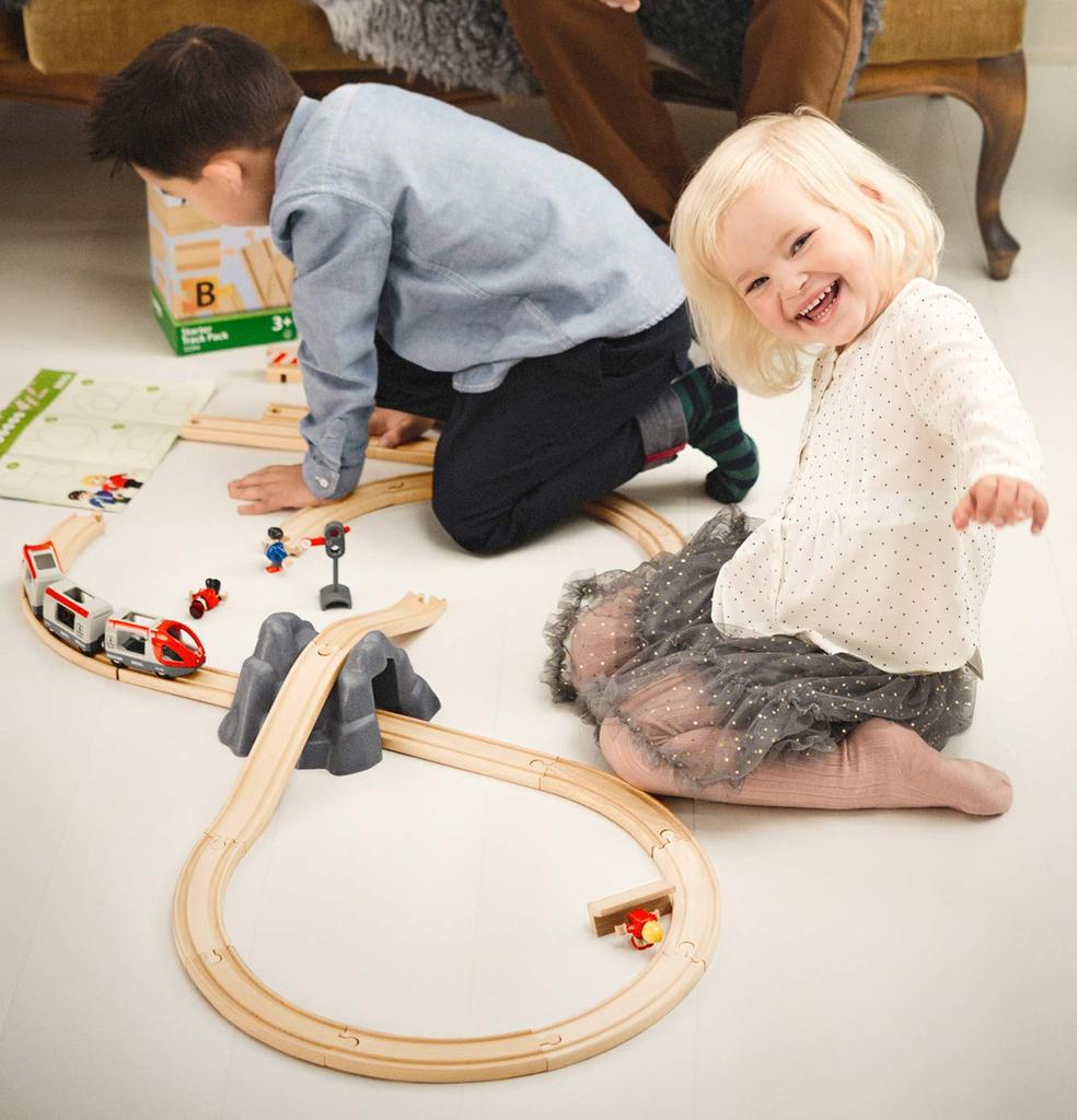 BRIO WORLD Figure-8 Starter Set 33773