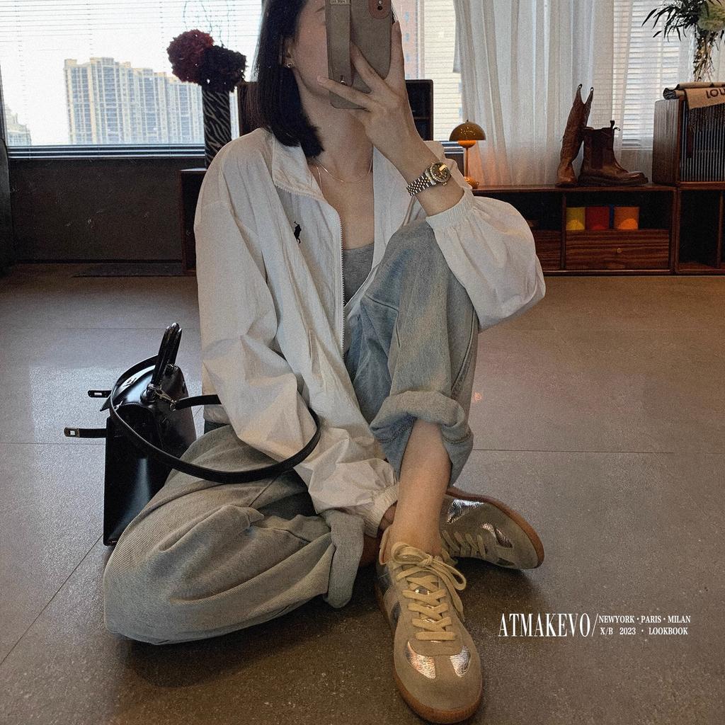 Silberne deutsche Trainingsschuhe Damen Herbst 2025 neue Sport- und Freizeit-Flachschuhe weiche Sohlen ins Internet-Promi vielseitige Board-Schuhe