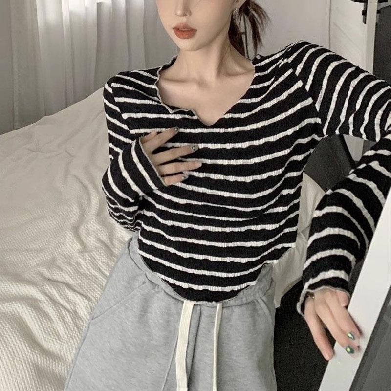 Irregular V-neck Striped Long-sleeved T-shirt Women's Autumn Winter New Slim Bottoming Shirt Short Top