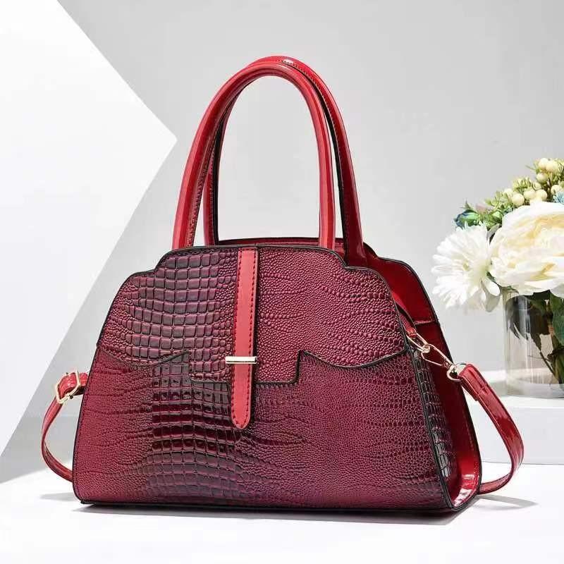 

Elegant Pu Crossbody Bag Ideal For Moms Fashionable Spring Everyday Essentials червоний