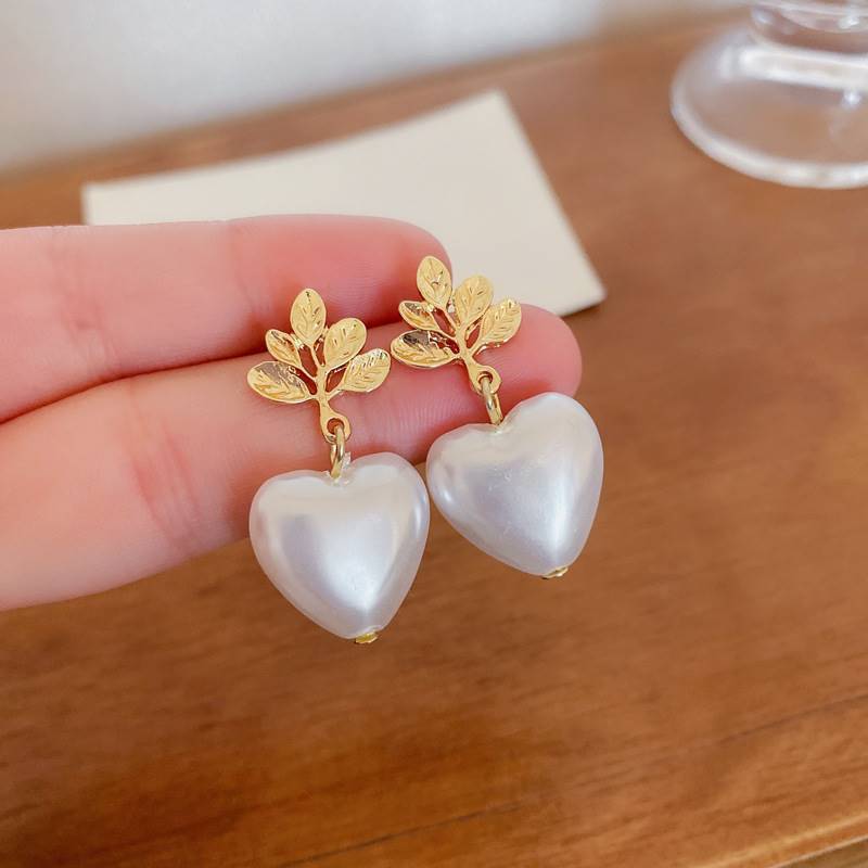 Heart Round Imitation Pearl Butterfly Leaf Tulip Flower Drop Earrings Women Wedding Geometry Jewelry Trend Creative Accessories