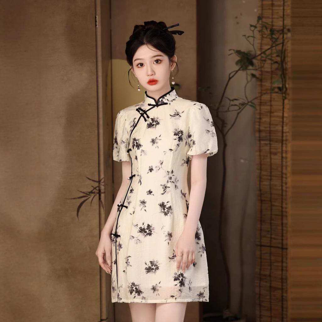 National style new Chinese floral small short cheongsam young retro slim and thin high-end women's daily cheongsam