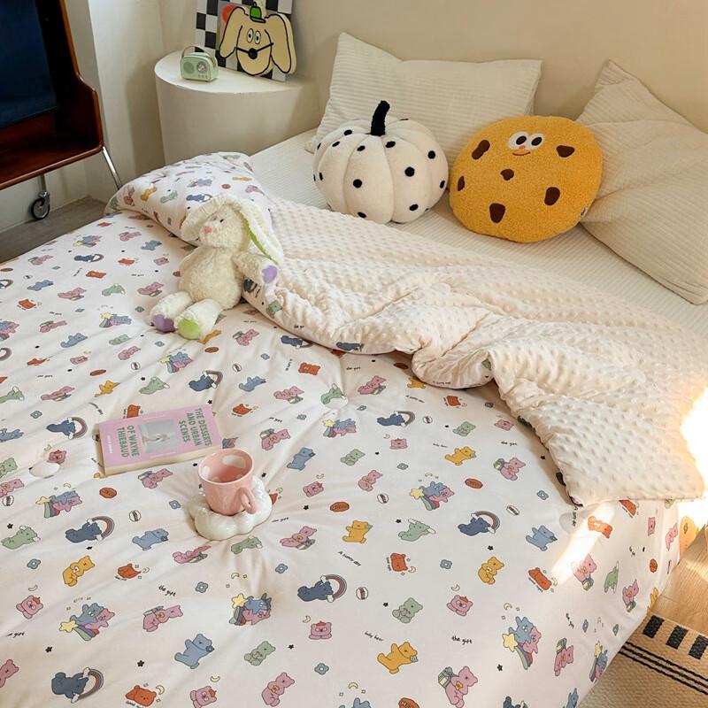 

LISM Basque Knitted Cotton Minky Dot Quilt