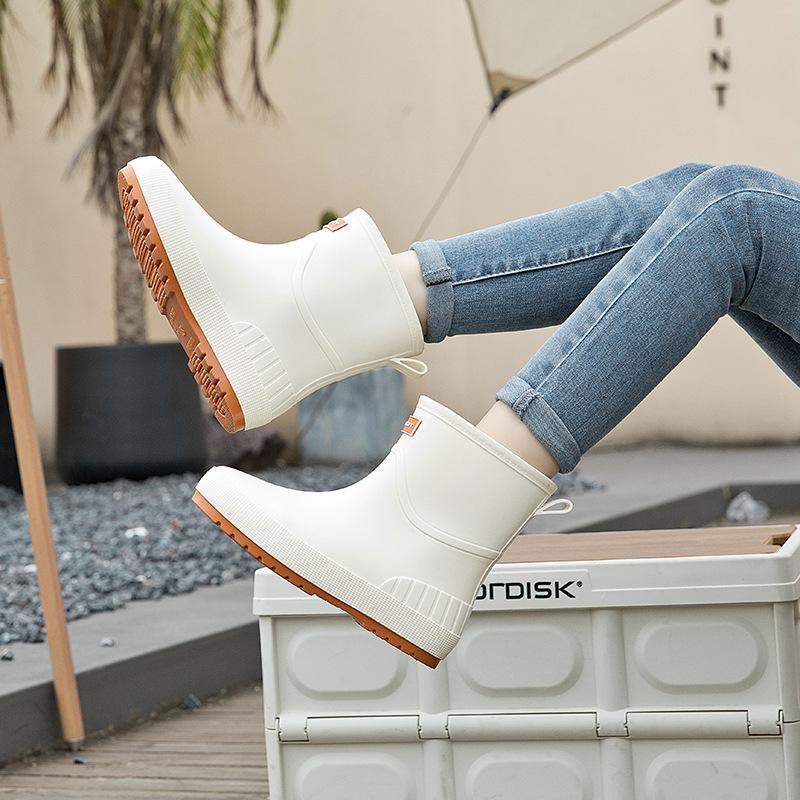 Fashion short tube women wear non-slip water shoes new rain boots kitchen rubber shoes water boots