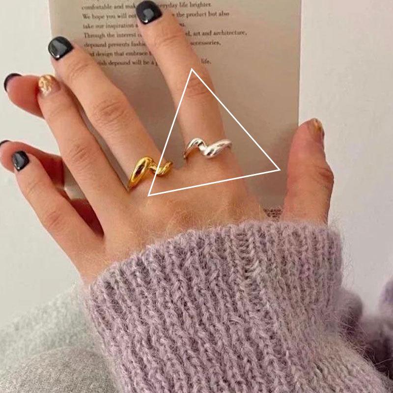 Korean Geometric Wave Ring: Retro Twisted Stackable Open Finger Fashion Ring for Women Adjustable Open