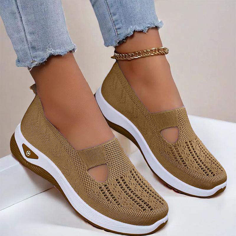 Women Breathable Walking Shoes Non-slip Soft Sole Shoe For Elderly Summer Casual Lightweight Shoes Middle-aged Female Flat Shoes