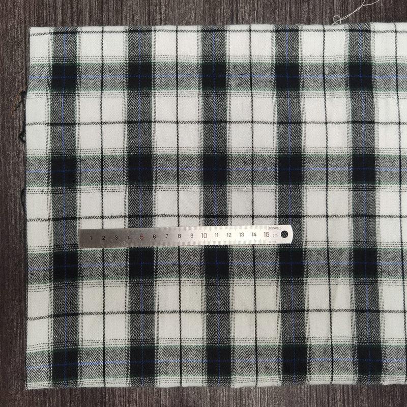 Spot Color-Woven Plaid Jacquard Fabric for Children's Autumn/Winter Brushed Polyester-Cotton Shirts