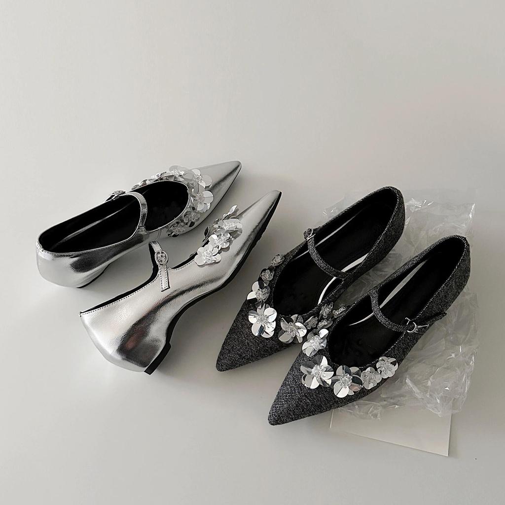 Sheepskin version~ Japanese sequined flower shallow mouth temperament Mary Jane shoes women's new French inner height-increasing pointed single shoes
