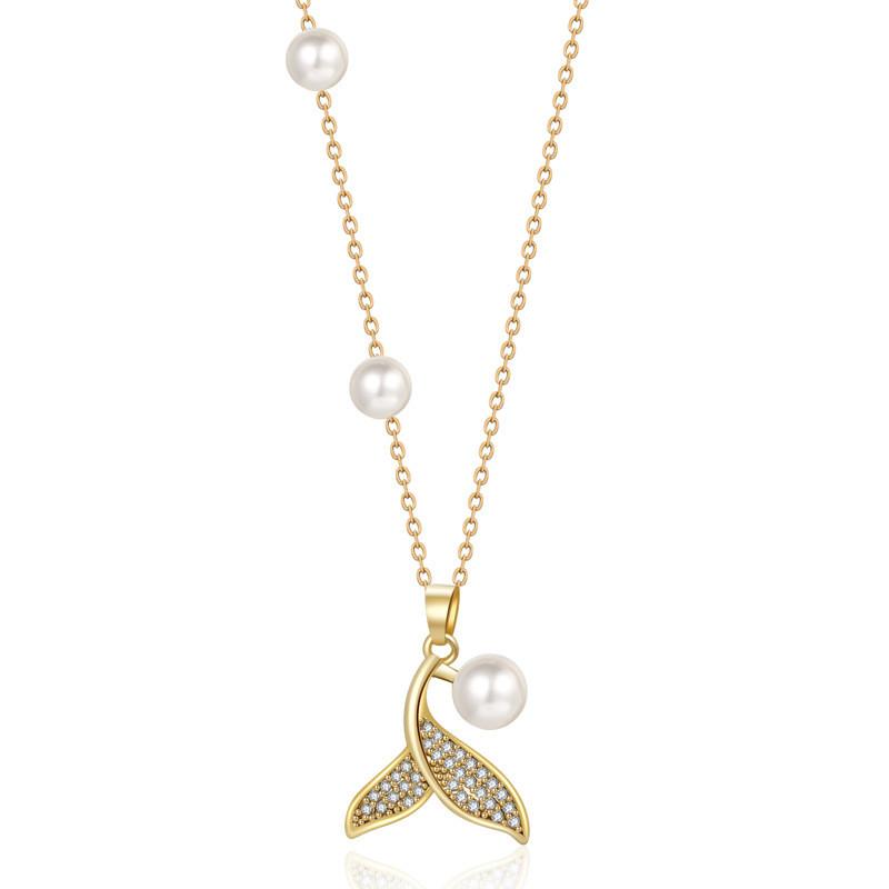 

Luxe Titanium Steel Pearl Necklace Featuring Mermaid Design Perfect For Stylish Outfit Enhancements золотий