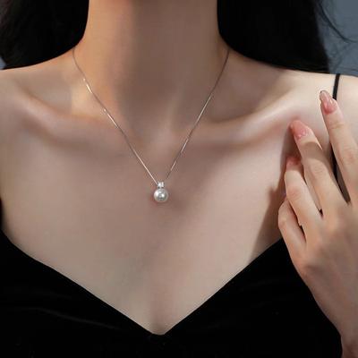 Colar de pérolas de imitação de zircônio único de luxo requintado e leve para meninas, temperamento francês de vento frio, corrente de clavícula
