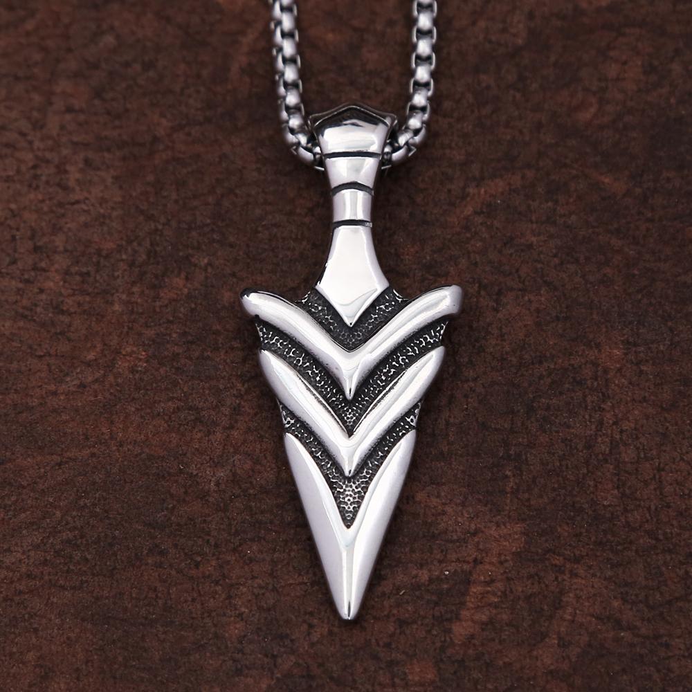 Punk Vintage Stainless Steel Arrow Pendant Necklace Cool Hip Hop Arrowhead Necklace Simple Fashion Amulet Jewelry Gift Wholesale