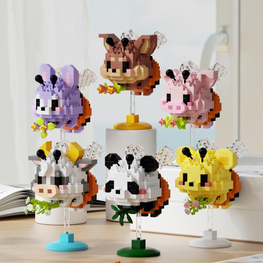 

Bee Roly-Poly Animal Cartoon Building Blocks, Compatible with Lego, Educational Ornaments for Children s Day Gift