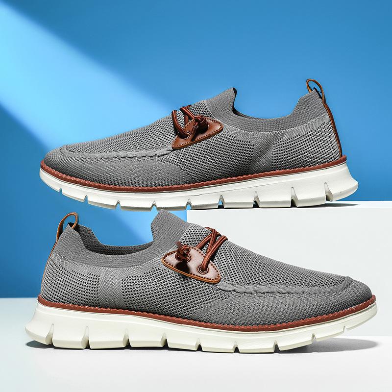 Large size four-season breathable fly-woven mesh running shoes, lightweight cushioning sports and leisure shoes