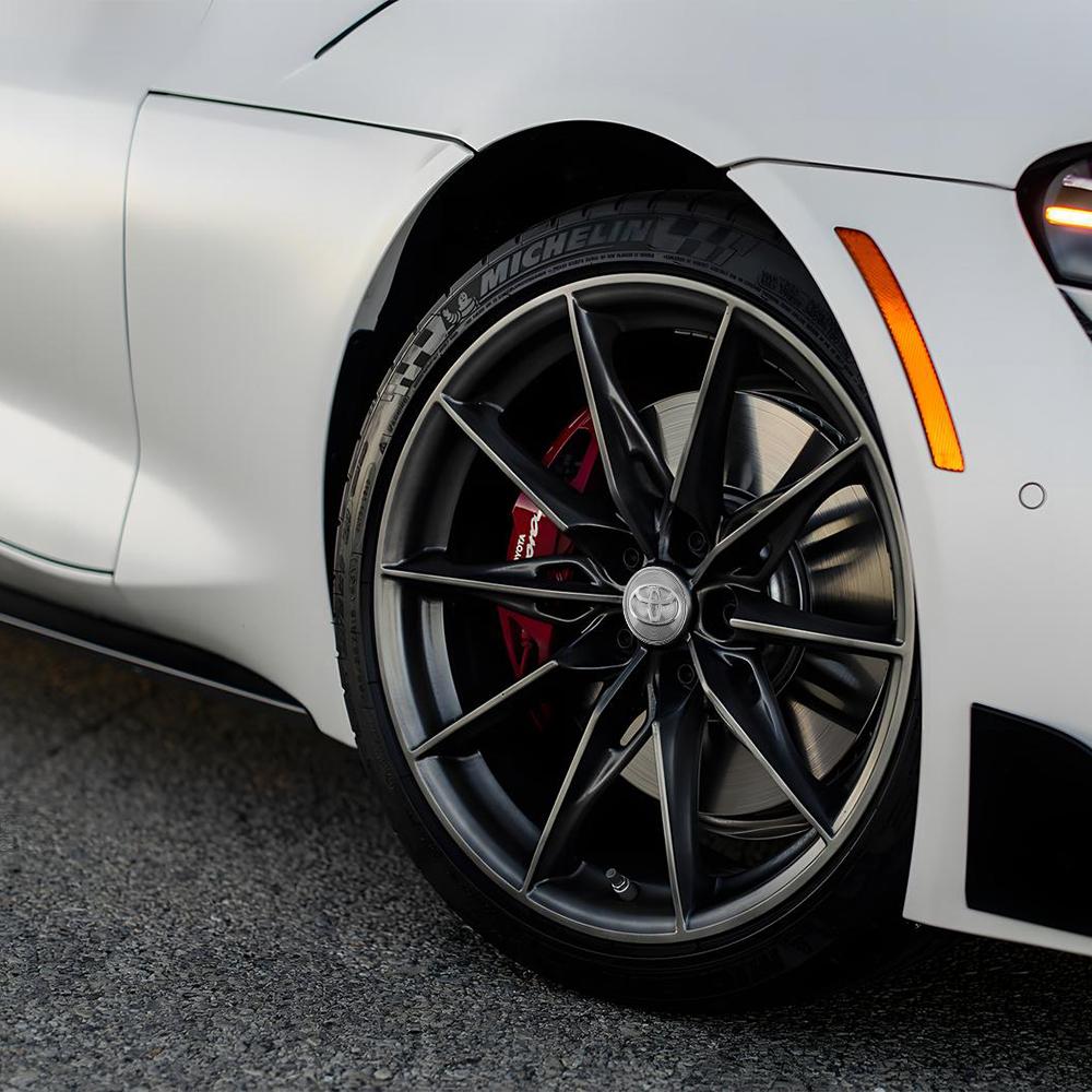 Pokličky kol 56/62 mm Dekorativní znak na střed kola auta Pokličky kol pro Toyota C-hr Rav4 Mirai Hilux Avensis Prius Auris Coro