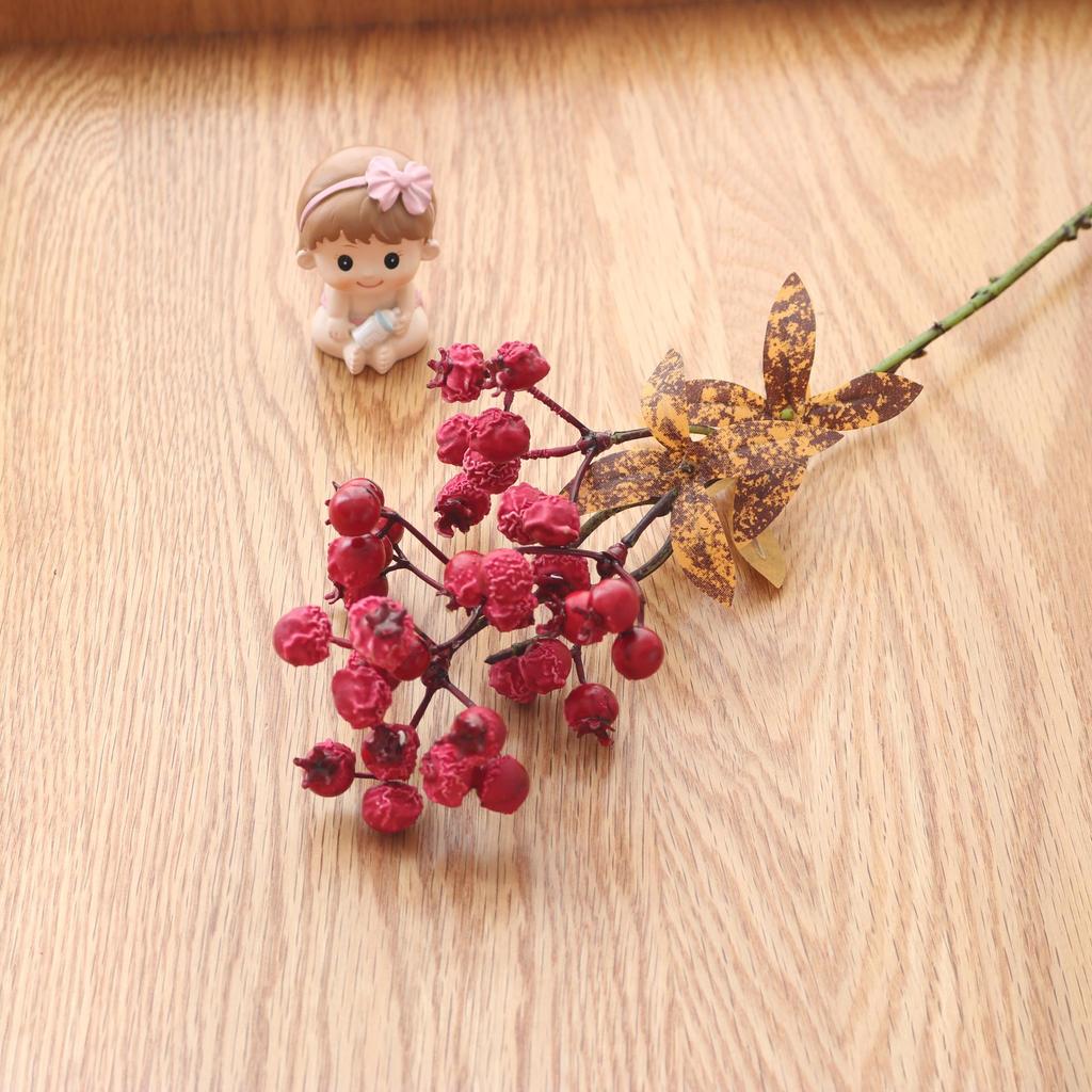 Artificial Holly Berry Branches - Red Fruit Ornaments for Christmas & Spring Festival Floral Decorations