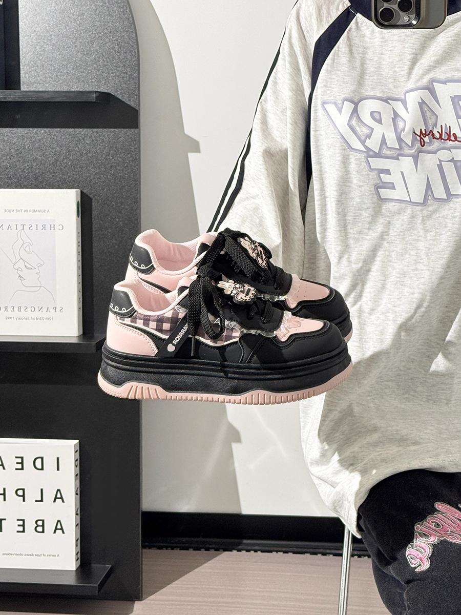 

Дівчачі кеди в чорно-рожеву клітинку - Осінній новий дизайн, Товста підошва, Милий крутий стиль Size 36 чорний/рожевий