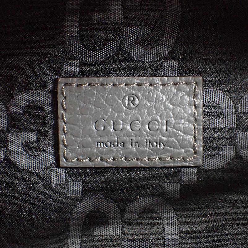 GUCCI  767934 body bag black/gray mens