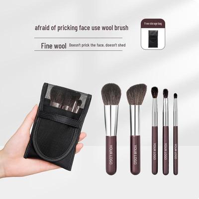 Tragbares Mini Tierhaar Make-up Pinselset - Weiche Pinsel für Lidschatten, Puder und Rouge - Perfekt für Anfänger