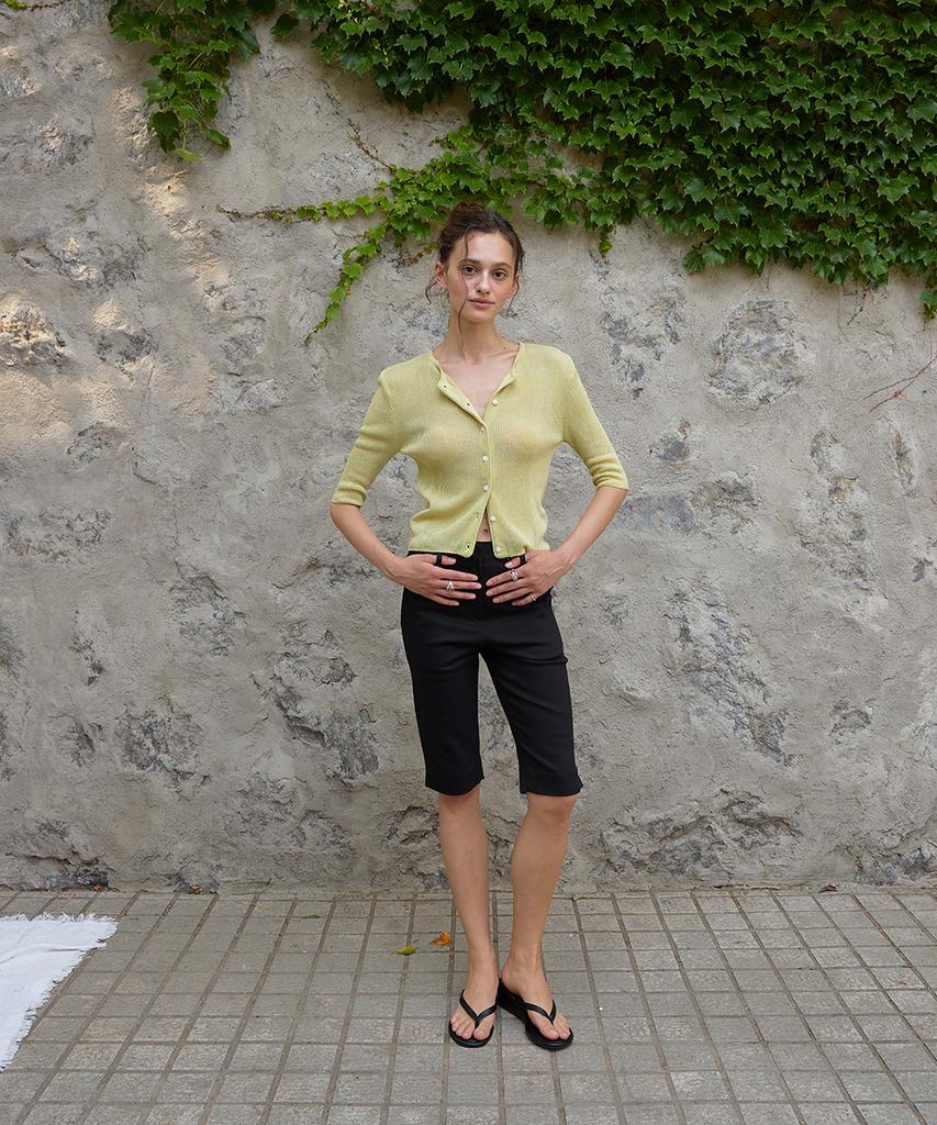 Eopaeleolakaibeu Dean Capri Slit Pants - Black