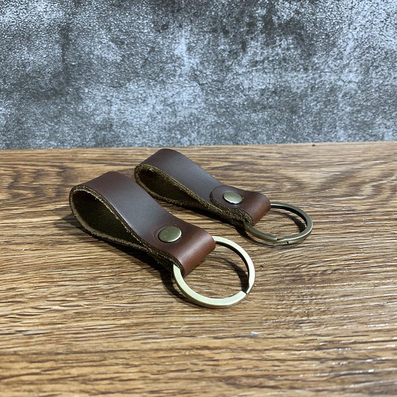 Vintage Crazy Horse Leather Keychain - Unisex Bronze Key Ring for Gifts