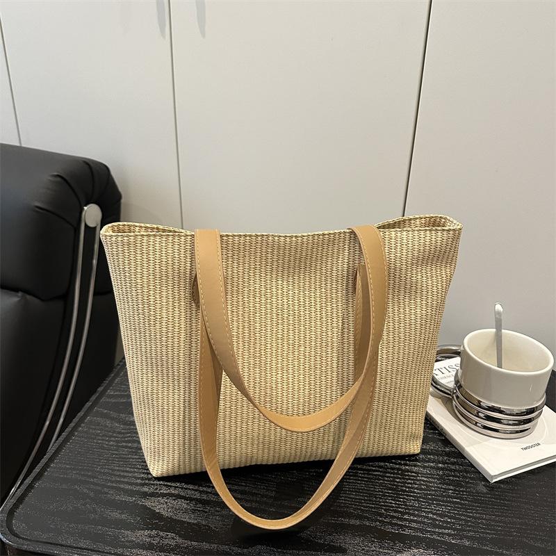 Ins Super Fire Pleated Large Capacity Tote Bag 2025 Popular Commuter Handbag Fashionable Versatile Shoulder Bag