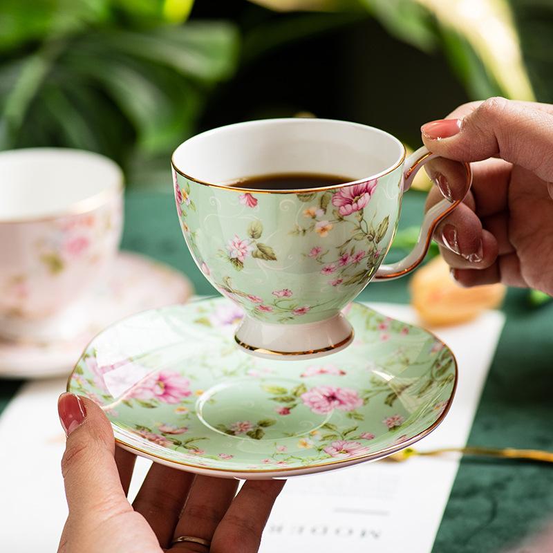 200ml English Porcelain Coffee Cup Saucer Pink Floral Mug Delicate Bone China Flower Teacup Home Breakfast Milk Oatmeal Mug New