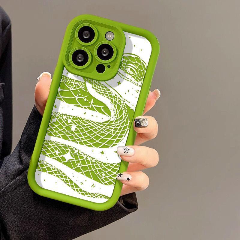 National style spirit snake hollowed out for iPhone17 new mobile phone case 17proma new Chinese style 14 Year of the Snake 13 fine holes