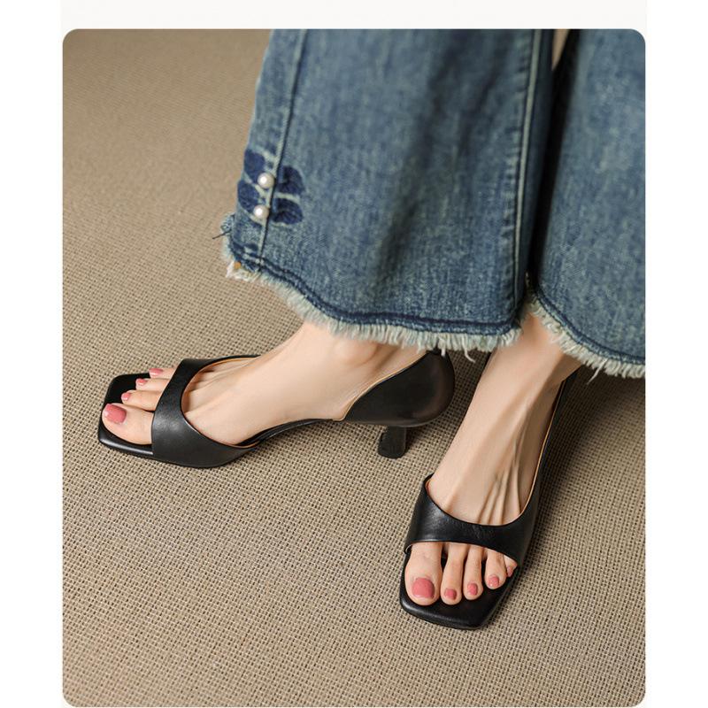 

Летние повседневные кожаные сандалии женские с квадратным носком на среднем каблуке повседневные сандалии размер сандалии новые сандалии с открытым носком мягкая подошва 40 чёрный