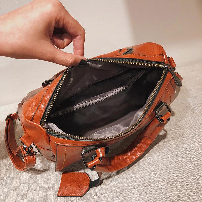 Vintage Boston Pu Leather Large Capacity Handbags Purse Women Shoulder Crossbody Bags Rivet Designer Female Pillow Tote Quality