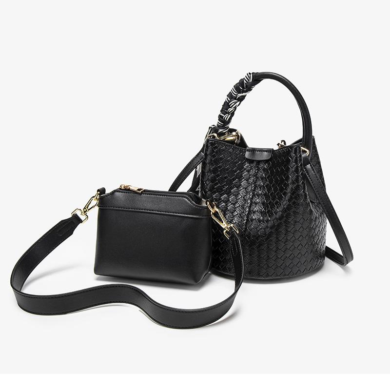 Premium Woven Bucket Bag Women'S Autumn And Winter Retro Versatile Shoulder Bag Commuter Messenger Bag