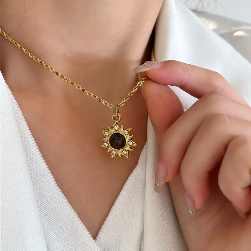 Tiger-eye Stone Pendant Necklace, Sunflower Pendant, Luxury and Niche Titanium and Steel Chain, Non-fading Sweater Chain