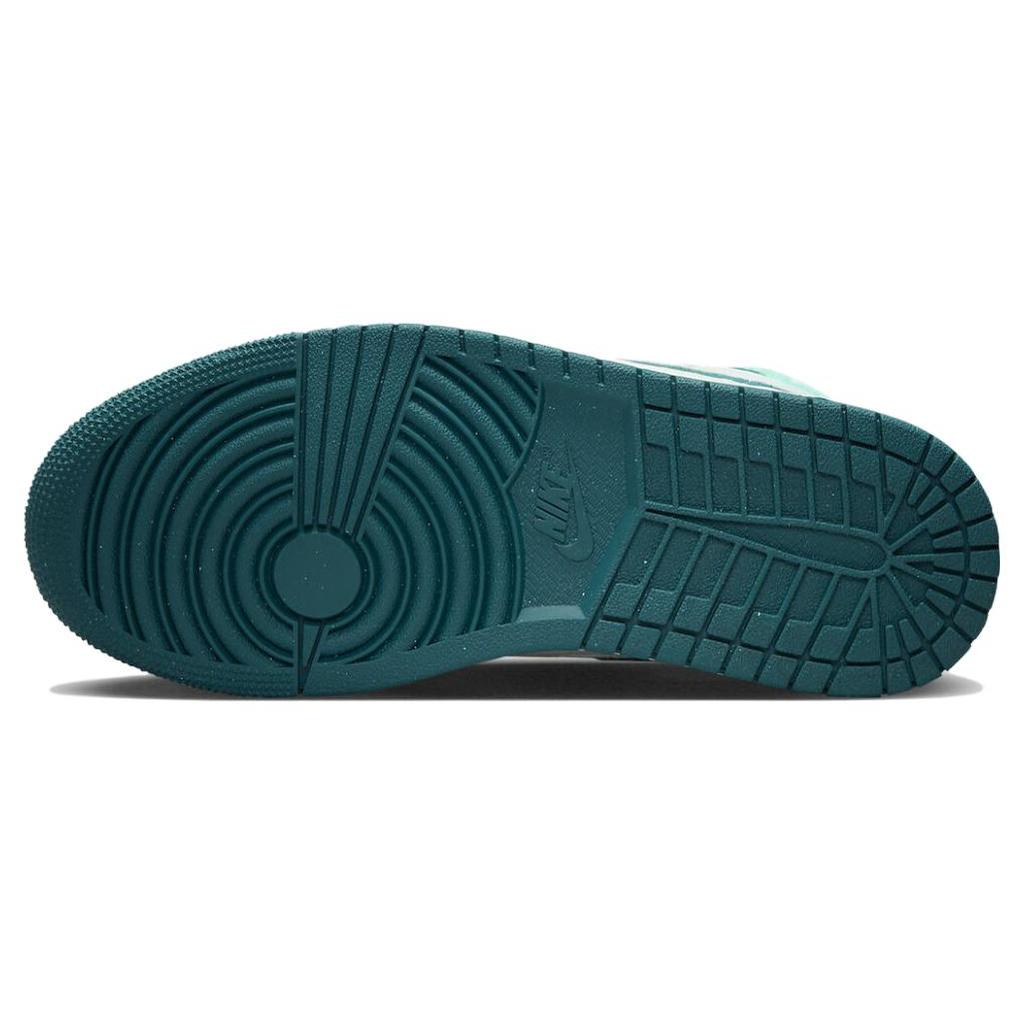 New JORDAN 1 Mid Chenille Bleached Turquoise Women's DZ3745-300
