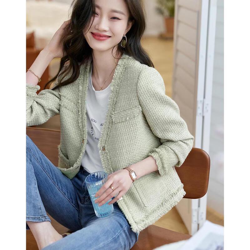 

Elegant V-neck Women s Jacket M