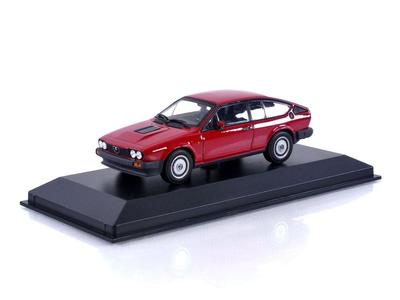 MaxiChamps Alfa Romeo GTV 6 1983 Red 1/43