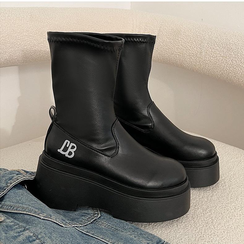 

Ретро британские с юбкой взрыв супер огонь на толстой подошве кожаные сапоги женские 2025 новый летний тонкий высокий нишевый сапоги 39