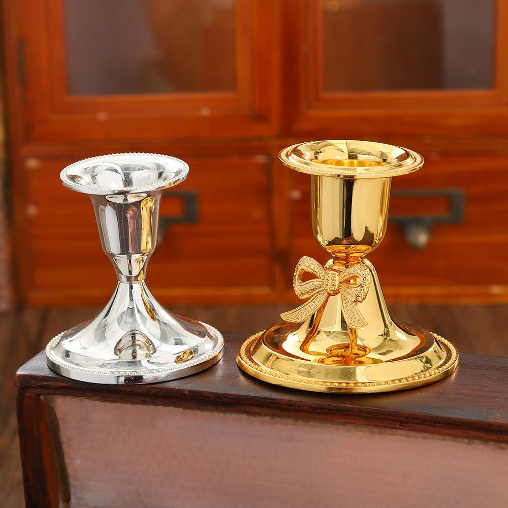 2pcs Vintage Zinc Alloy Candle Holders Elegant European Table Decor for Romantic Dinner Home Centerpiece