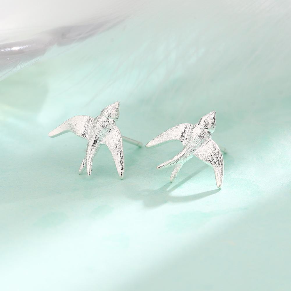 Stud Earrings Small Fashion Cool Design Bird Animal Earrings With A Unique Design Through The Cloud Swallow Stud Earrings
