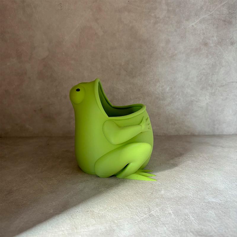Cute Frog Flower Pot Succulent Plant Pot Plastic Planter Desktop Ornament Pen Container Home Garden Decoration