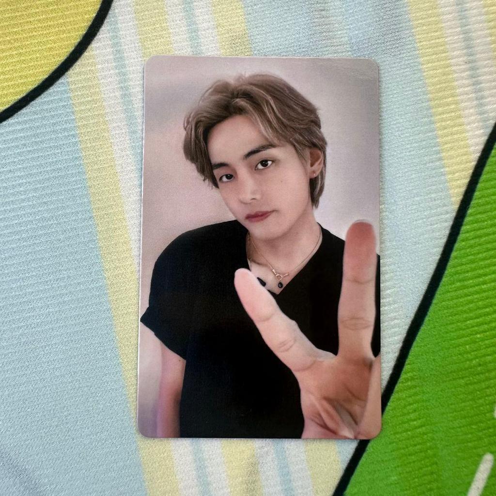 [USED] BTS Layover JPFC Purchase Bonus V Tae Lottery Limited Edition Trading Card