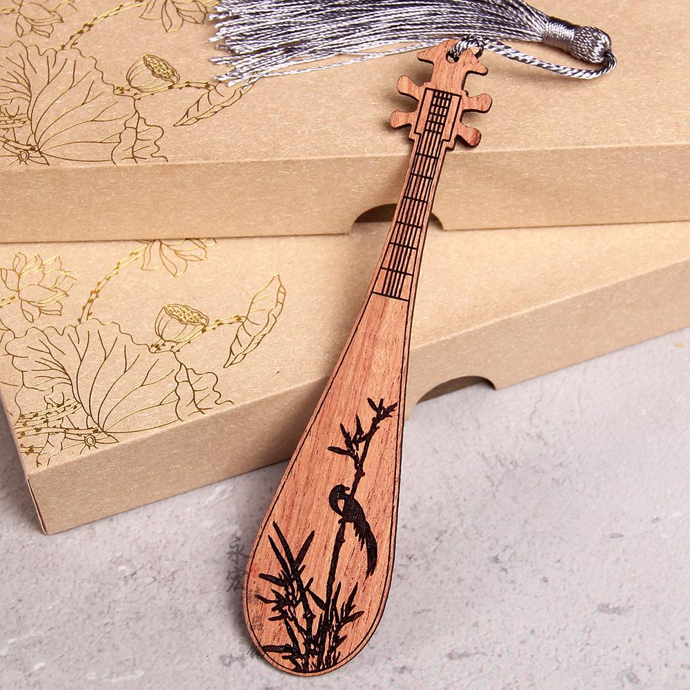 Sandalwood Bookmark Stylish Chinese Bookmark Floral Design Bookmark Aromatic For Teacher'S Day Art Appreciation Gift For Family